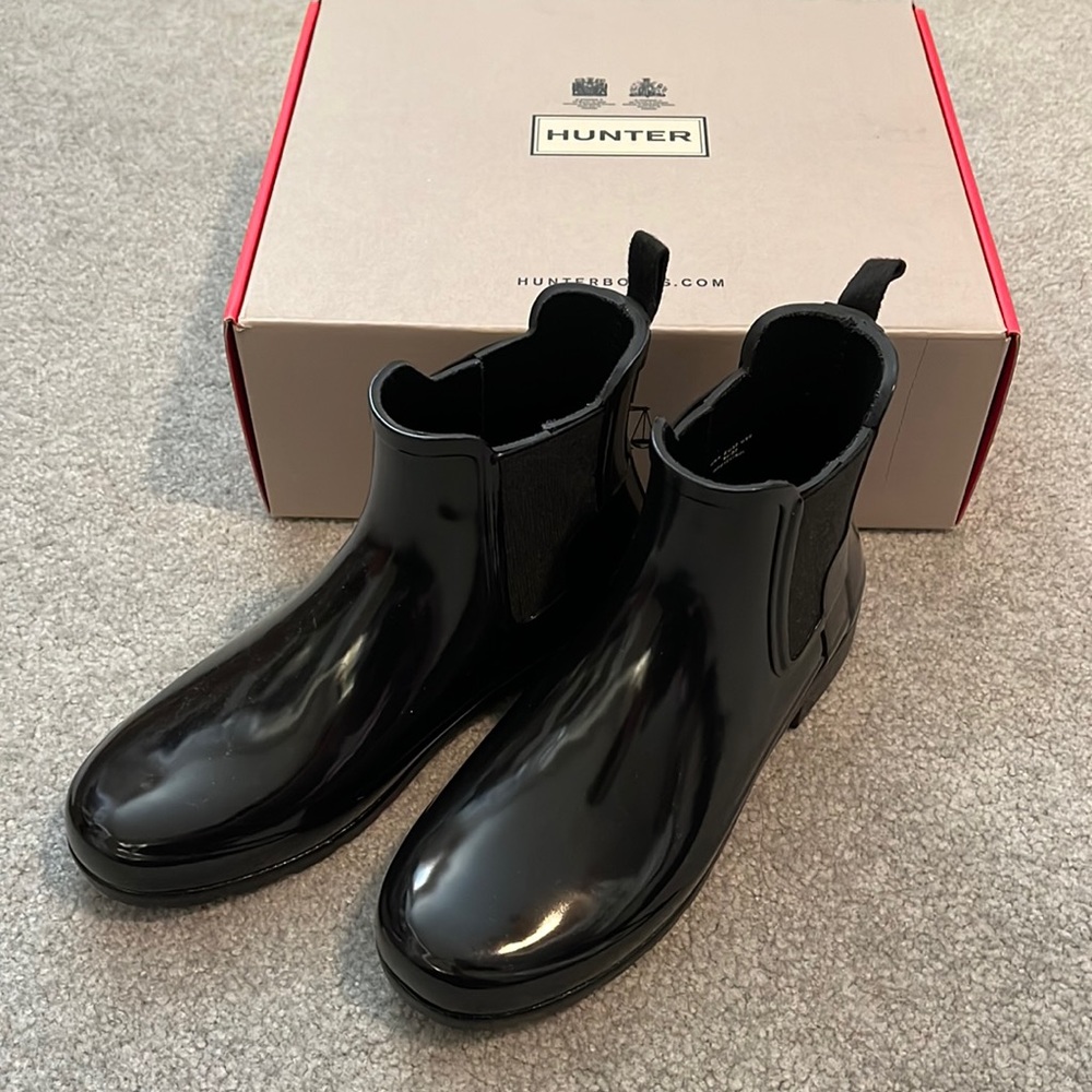 New Hunter Refined Gloss Chelsea Boot